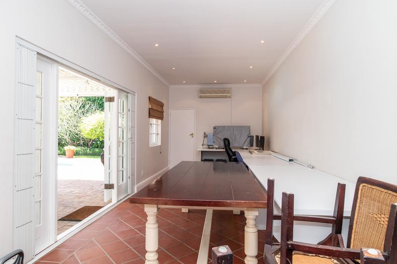 3 Bedroom Property for Sale in Bergvliet Western Cape